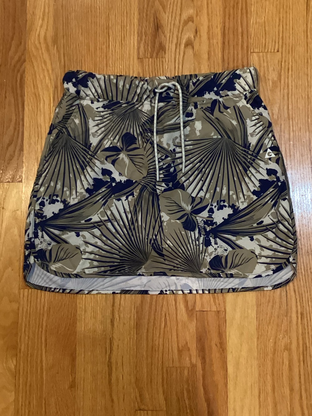 Tropical Leaf Print Women’s Skort